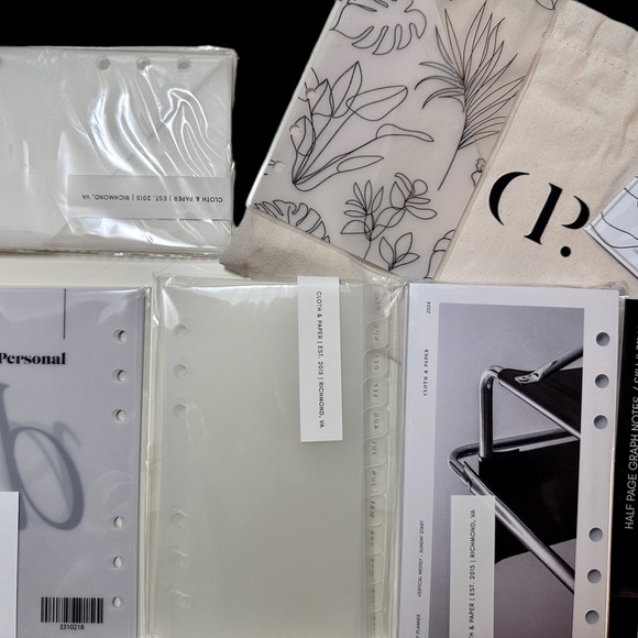 BNIB Louis Vuitton Medium Monogram 6-Ring Agenda Cover & Cloth & Paper bundle - Picture 9 of 12